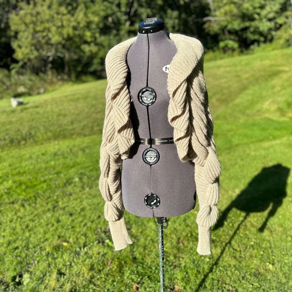 H&M cardigan sweater | dark beige | size S
